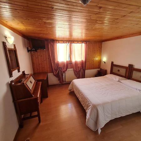 Hostel Il Pirata Cavareno Zewnętrze zdjęcie