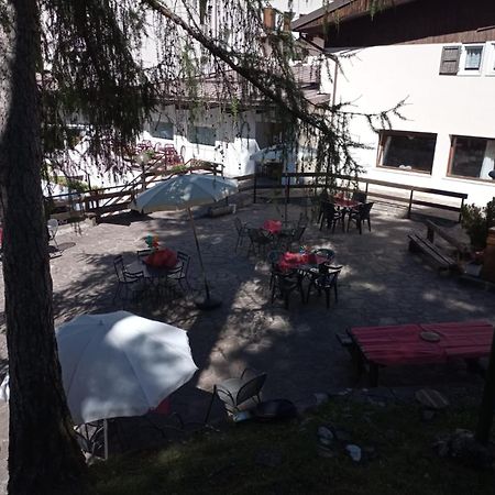 Hostel Il Pirata Cavareno Zewnętrze zdjęcie