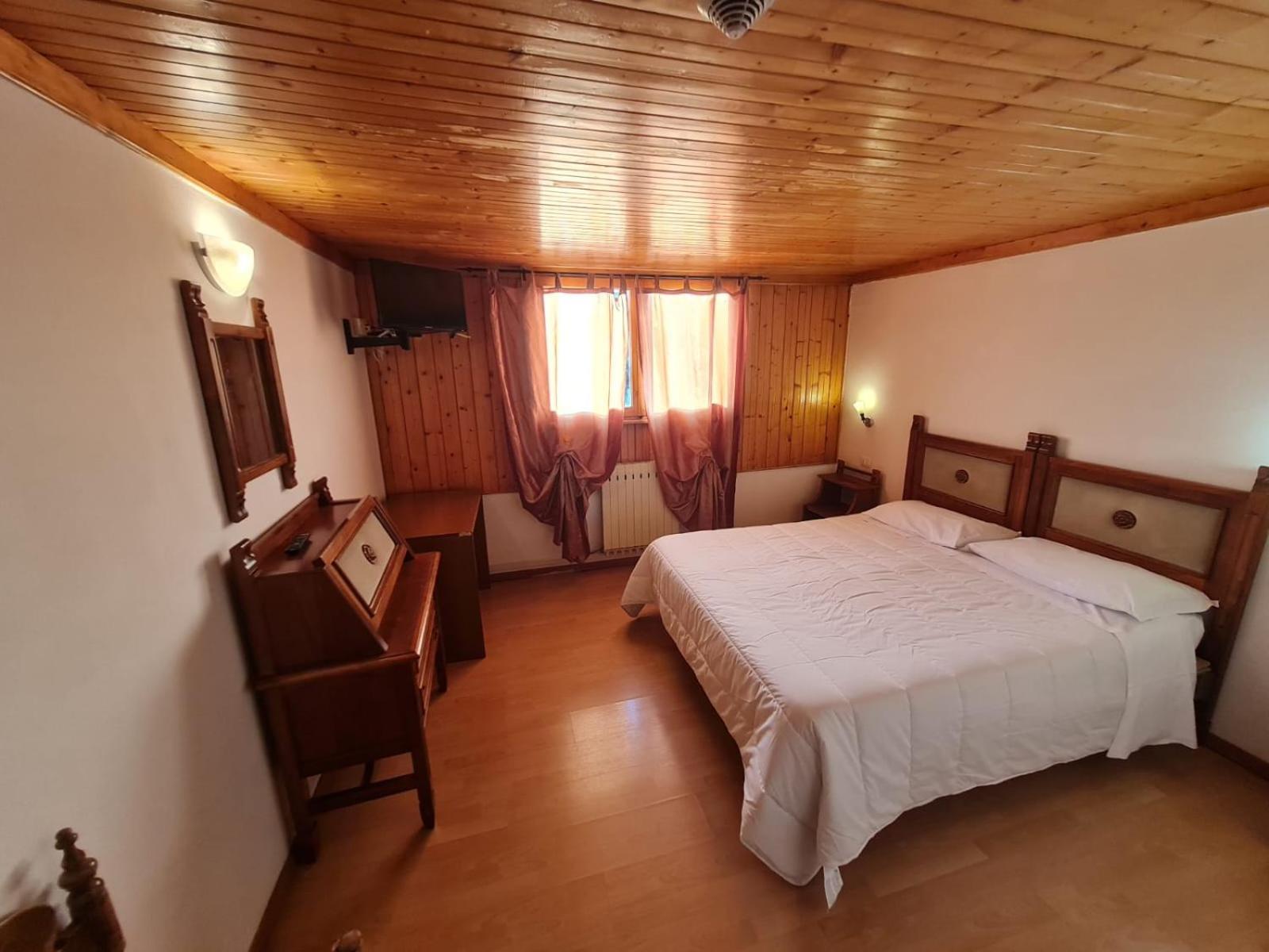 Hostel Il Pirata Cavareno Zewnętrze zdjęcie